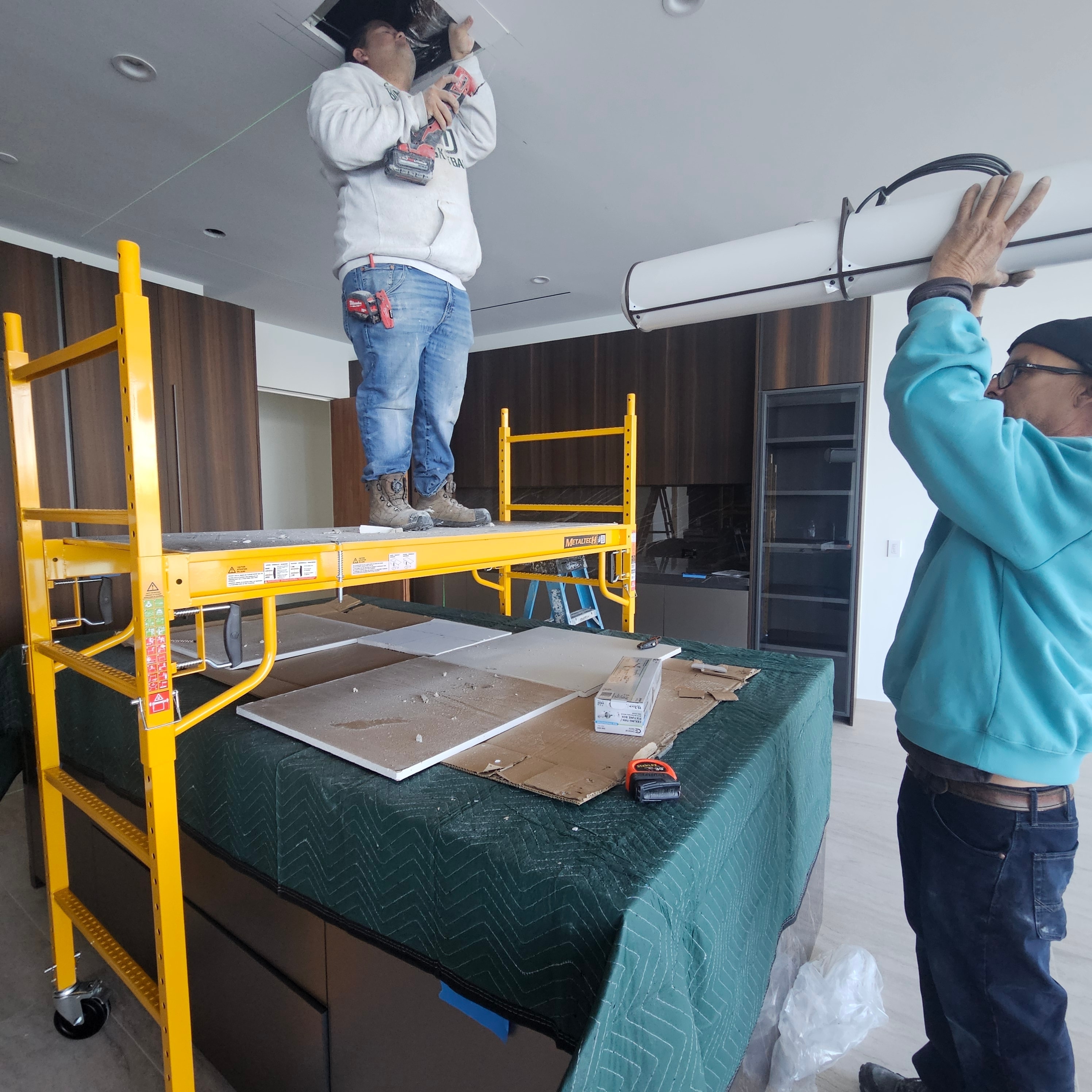 Waterfront Residence — Kitchen Area & Pendant Lighting